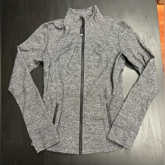 Lululemon define jacket in heather grey size 4 - Picture 4 of 7